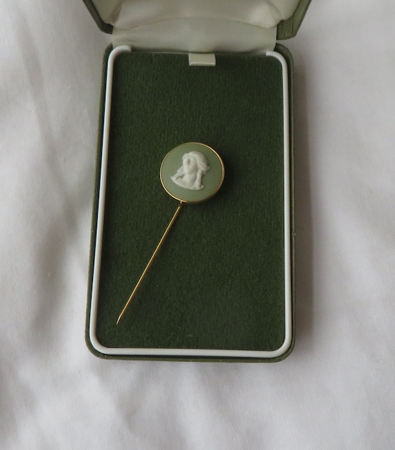 Wedgwood Gold plated brooch / lapel pin / tie pin… - image 1