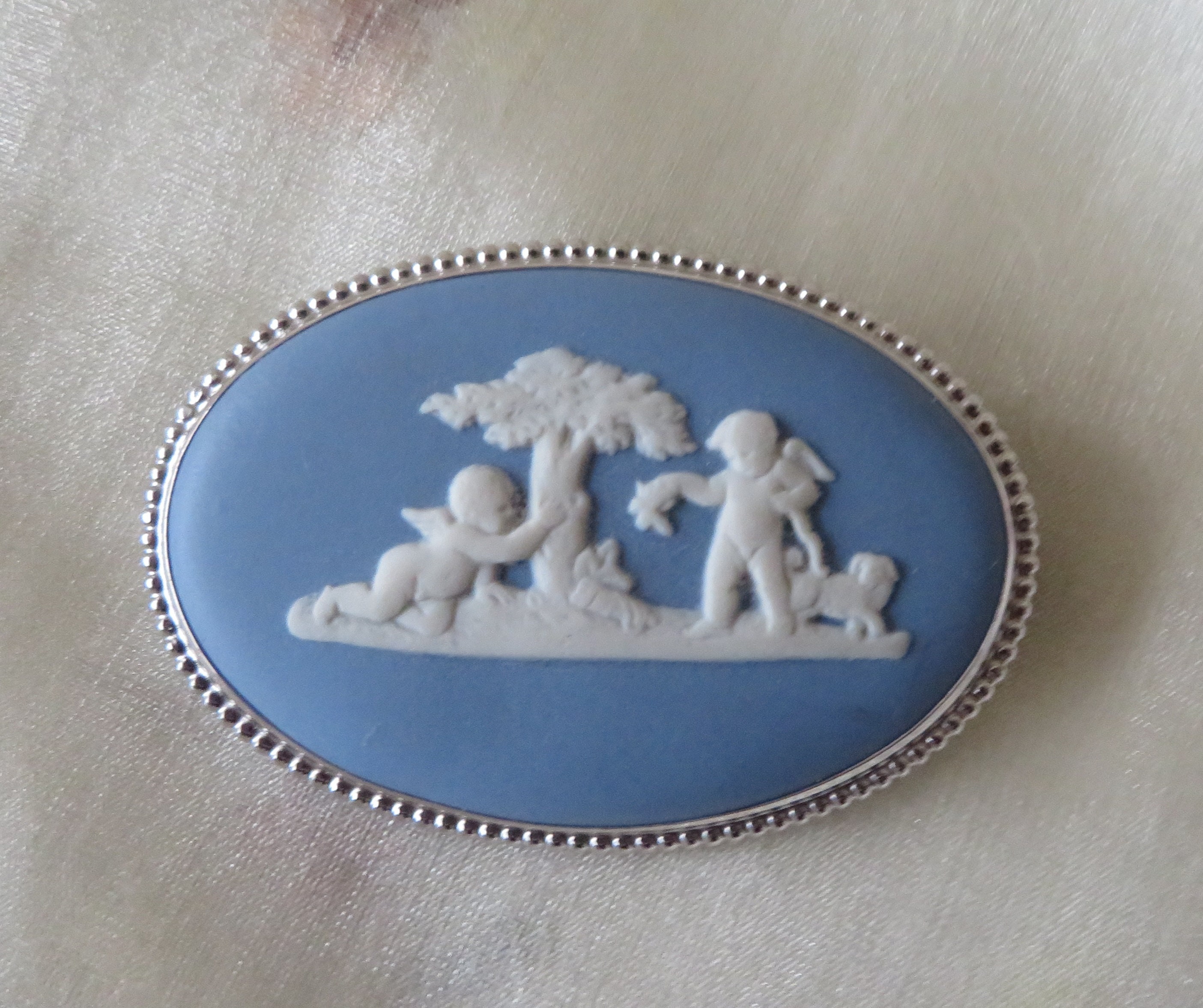Vintage Sterling Silver Wedgwood Blue Jasper Ware Brooch Cherubs