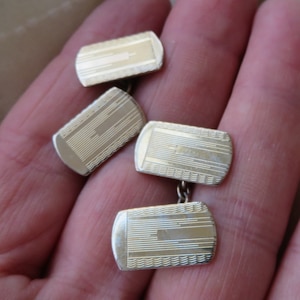 Gold Front chain link cuff links - engine turned