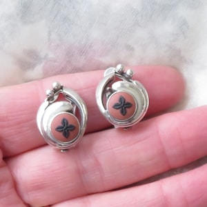 Wedgwood Sterling Silver clip on earrings - Terracotta Jasper Ware - floral ornate.
