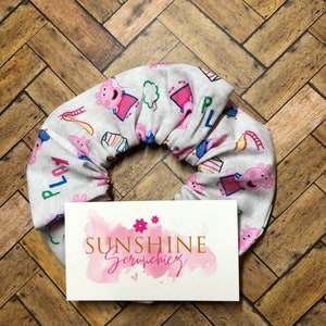 P-e-p-p-a cerdo scrunchie-scrunchie -scrunchies-lazos para el cabello-accesorios para el cabello-hecho a mano-accesorio de cola de caballo-scrunchie de dibujos animados