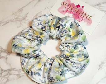Vintage Blumen Scrunchie-Gelbe Rose Blumen Scrunchies-Haar Accessoires-Haargummis-Pferdeschwanz Accessoire-handgemachte Geschenke-