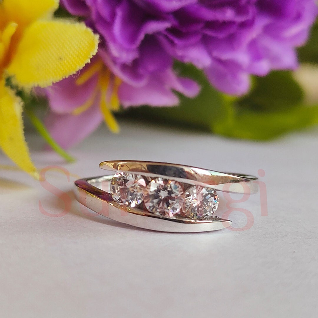 Swirl Ring, Bypass Ring, Tension Set Ring, Three Stone Ring, 2.5 Ct