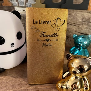 Protège Livret de Famille Personnalisé Or, Etui livret de Famille 100% Personnalisable, Pochette Made in France. Idée Cadeau Famille.