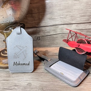 Porte étiquette Bagage Métal Personnalisé, Etiquette Valise. Cadeau pour amoureux de Voyage.