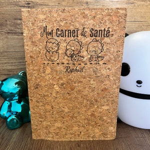Protège Carnet de Santé Personnalisé Liège, Etui Carnet de Santé Made in France. Cadeau parfait pour une Naissance
