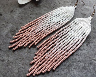 Dusty rose bead earrings, White and ligdh pink,  beaded fringe earrings, lond beaded earrings