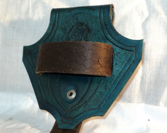 Presilla para cinturón con cabeza de dragón de cuero verde, colgador de espada - LARP, feria renacentista