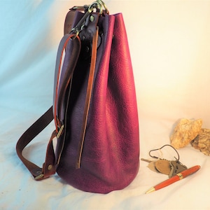 Custom Leather Purple Pouch Purse; Drawstring Pouch Shoulder Bag; Extra Large Satchel; Handmade Leather Bucket Bag; Crossbody Purse