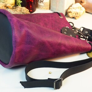 Purple and Black Leather Pouch Purse; Drawstring Pouch Shoulder Bag; Extra Large Satchel; Handmade Custom Leather Bucket Bag; Feedbag Purse