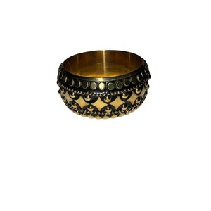 Iris Apfel & Bajalia Gold Armreif Armband Black Diamond Dot Relief Tribal Design