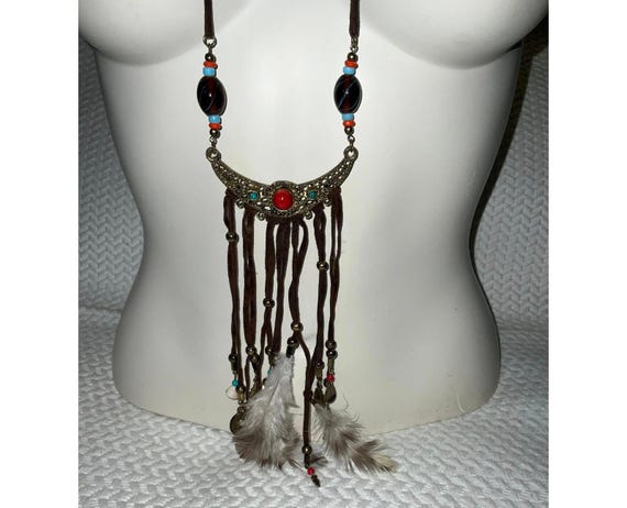 Iris Apfel & Bajalia Feather Dangle Bib Necklace … - image 5
