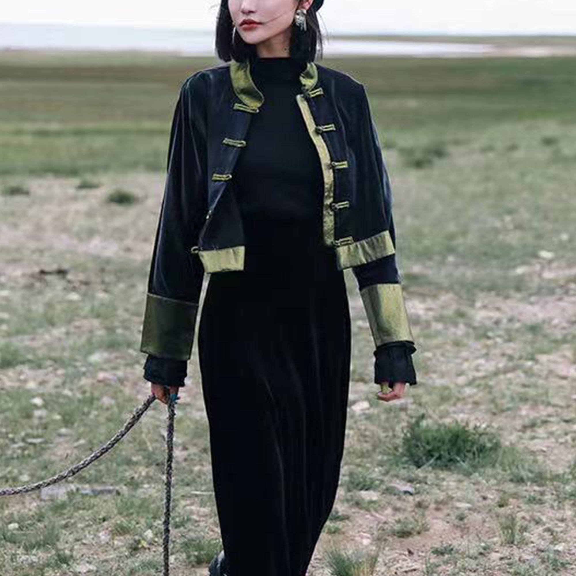 chinese collar with tie