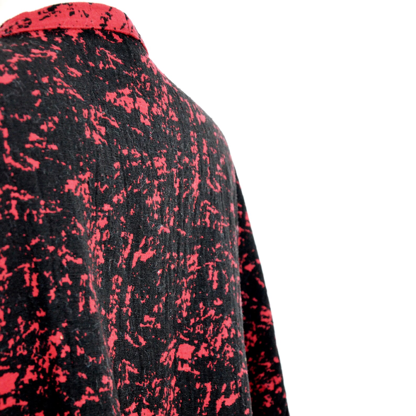 red and black hanfu
