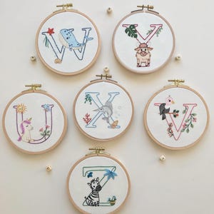 Arte con bastidor de bordado, decoración para habitación de bebé, nombre de bebé personalizado, letra de bebé personalizada