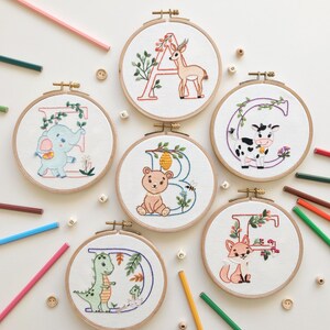 Arte con bastidor de bordado, decoración para habitación de bebé, nombre de bebé personalizado, letra de bebé personalizada