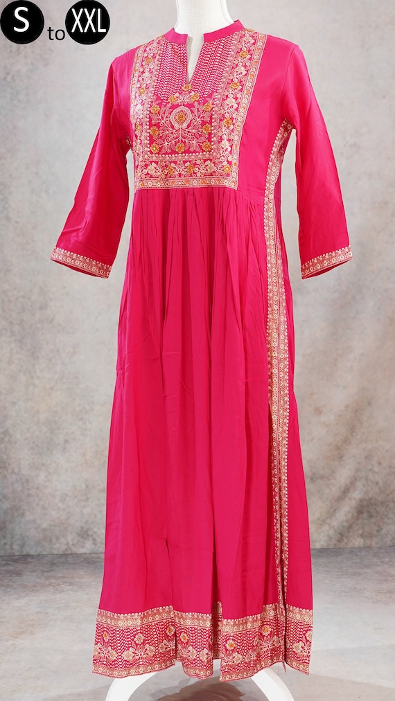 Ella Dress Materials - Rani pink colour cotton kurti on leheriya print with  light embroidery on neckline. 👉shipping worldwide🌍 👉❌NO COD❌ #kurtis # kurti #cottonkurtis #tunics #tunic #CasualKurti #casualkurtis #traditional  #indiankurtis #indiankurti ...