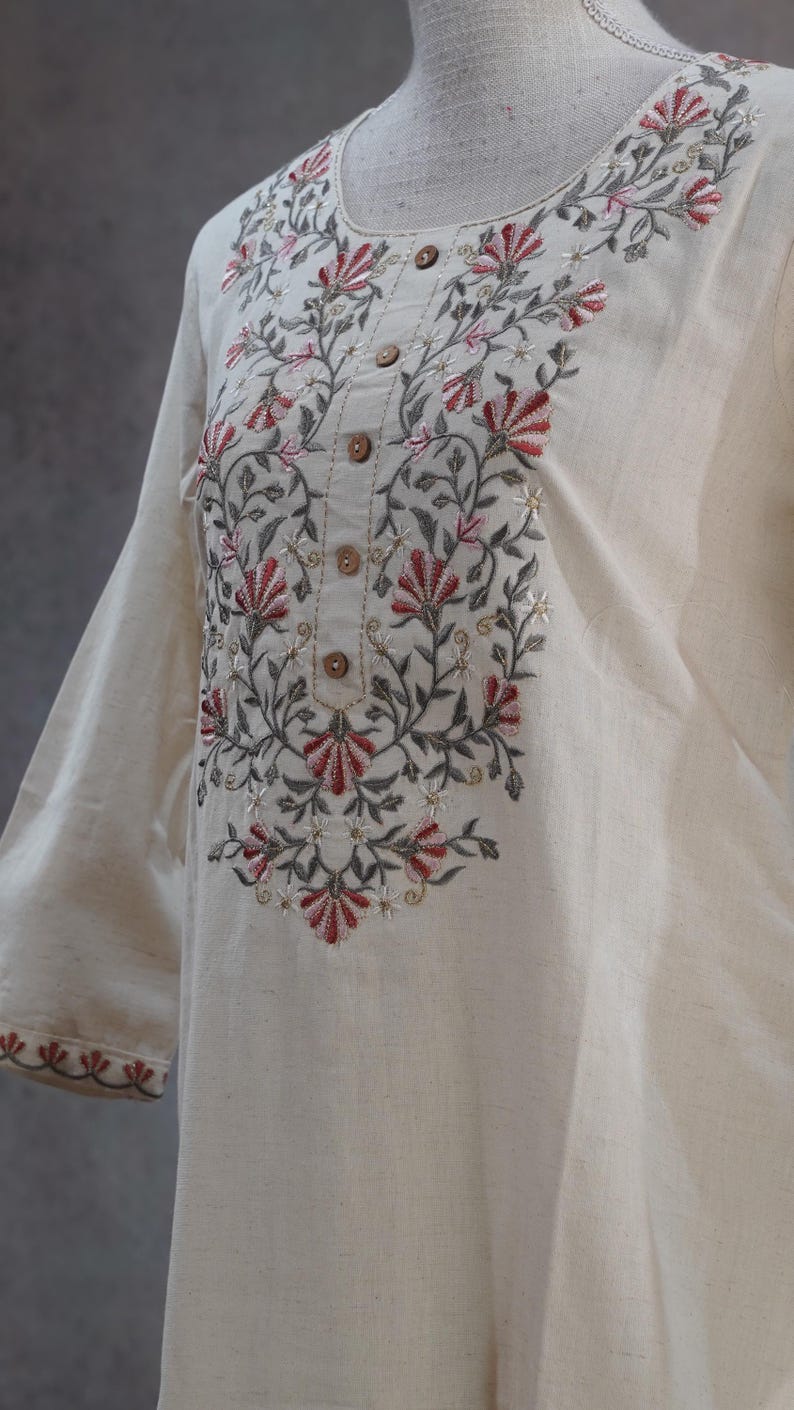 Conjunto Kurti Palazzo de algodón blanco roto puro Khadi / Kurta Salwar bordado / Ropa étnica india / Vestido bordado de algodón para mujer de talla grande imagen 9