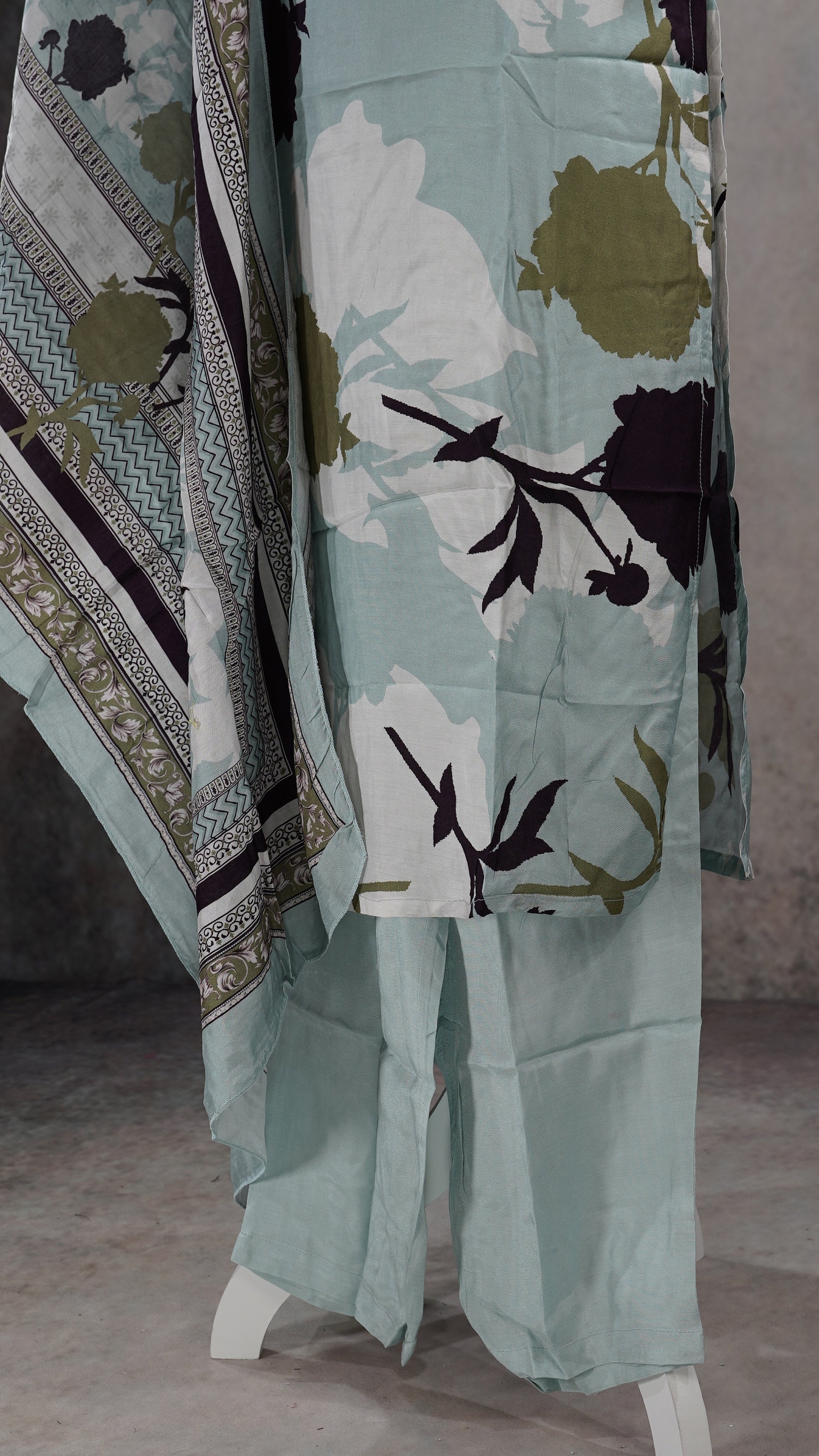 Paisley Fusion Printed Muslin Party Wear Kurti Set