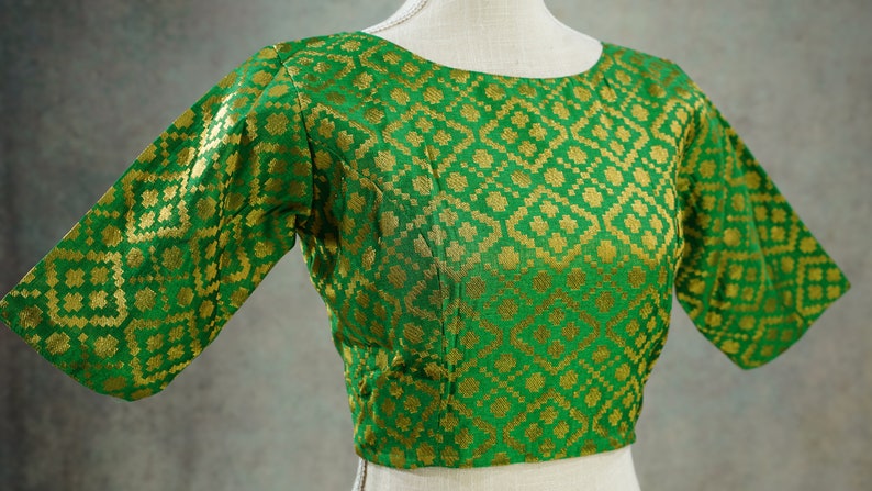 Green, Red, Black, Gold Brocade ready-made blouse, Back open blouse No Padding, Indian Wedding blouse, Saree Blouse, Sari Blouse, Bollywood Grün