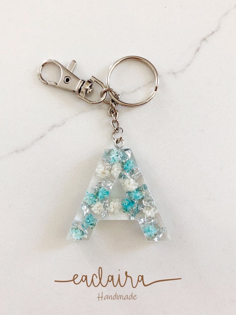 Real Flower Resin Keychain Pink/blue Baby Breath Keychain Etsy Hong Kong
