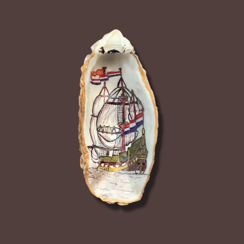 Handpainted oyster 'sailboat from old times' image 1