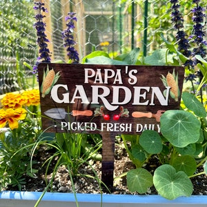 Grandpas Garden Sign Personalized, Custom Garden Sign, Vegetable Garden Sign Personalized, Dads Garden Sign, Fathers Day Gift for Grandpa image 4