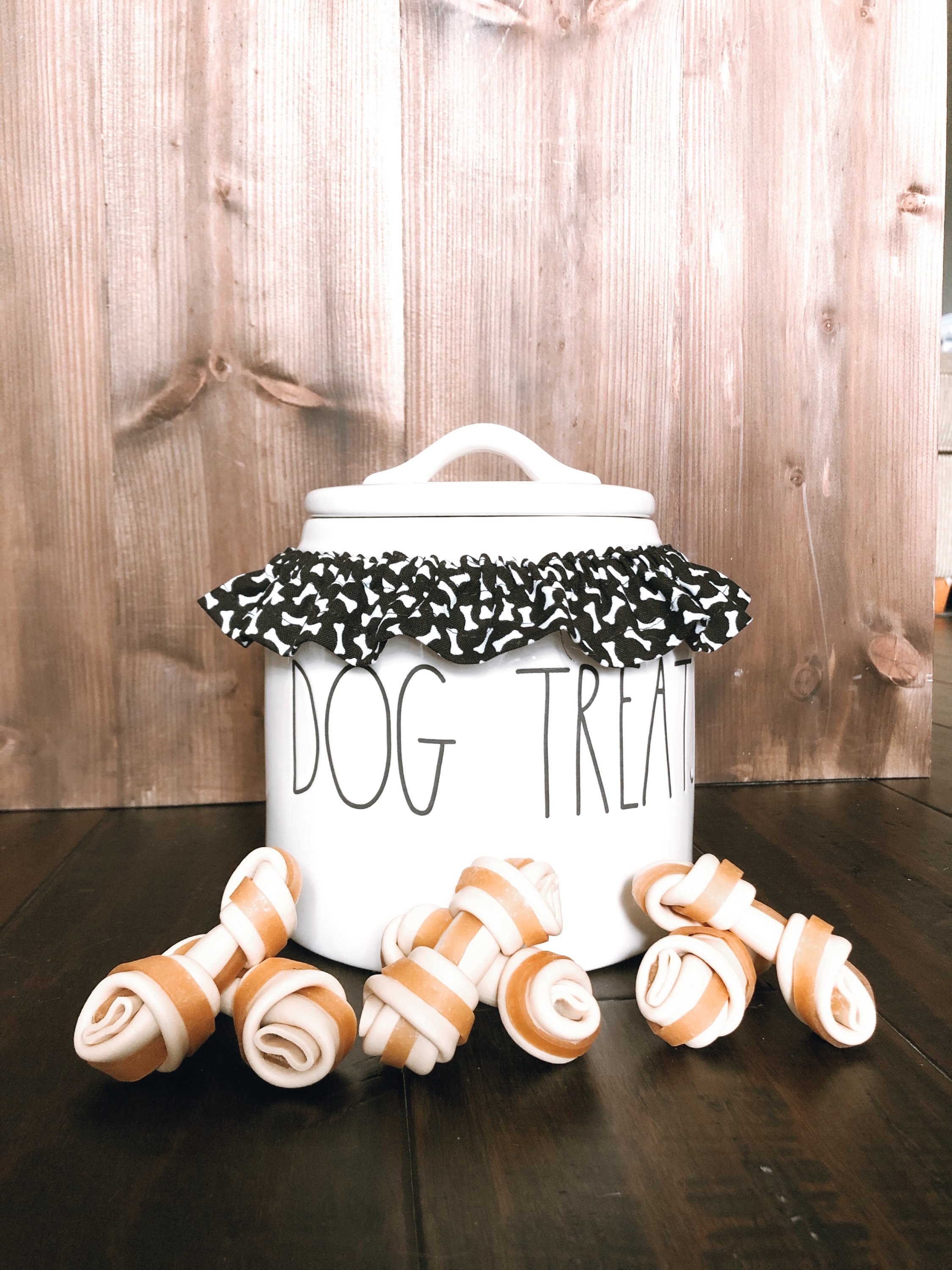 Farmhouse dog treat jar hotsell