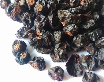 Organic Dried Black Currants: Wild-Grown Vegan Snack