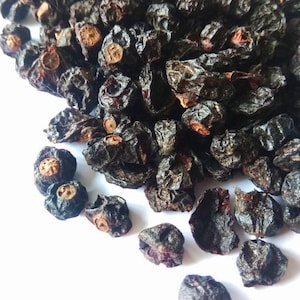 Black currants dried berries, Blackcurrants organic dehydrated Dried Black currant natural vegan snack Ribes nigrum