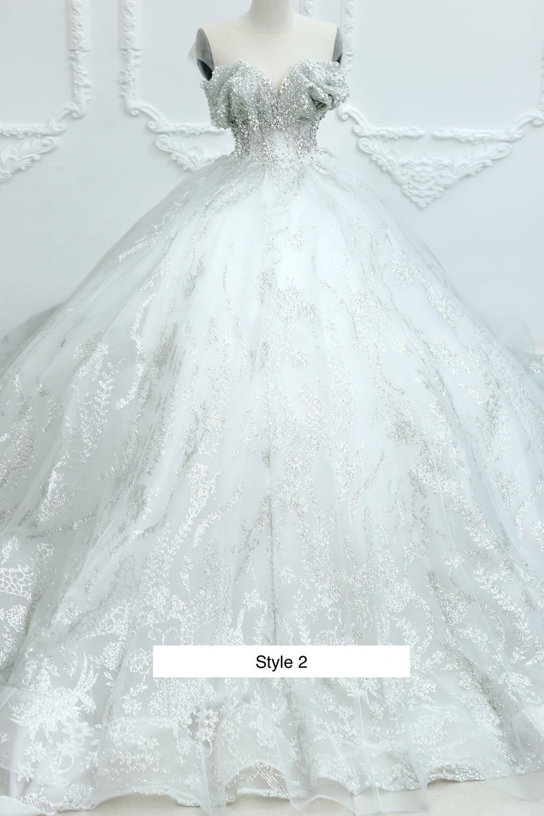 Grau / Silber lange Ärmel oder Tropfen Ärmel Perlen Mieder funkeln Ballkleid Brautkleid mit Glitzer-Tüll verschiedene Stile style 2