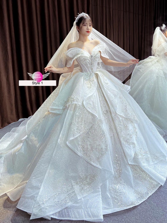 Vestido de novia estilo princesa majestuoso con mangas estilo reina cristales brillantes con cuentas vestido de novia blanco con tul brillante varios estilos Etsy Mexico
