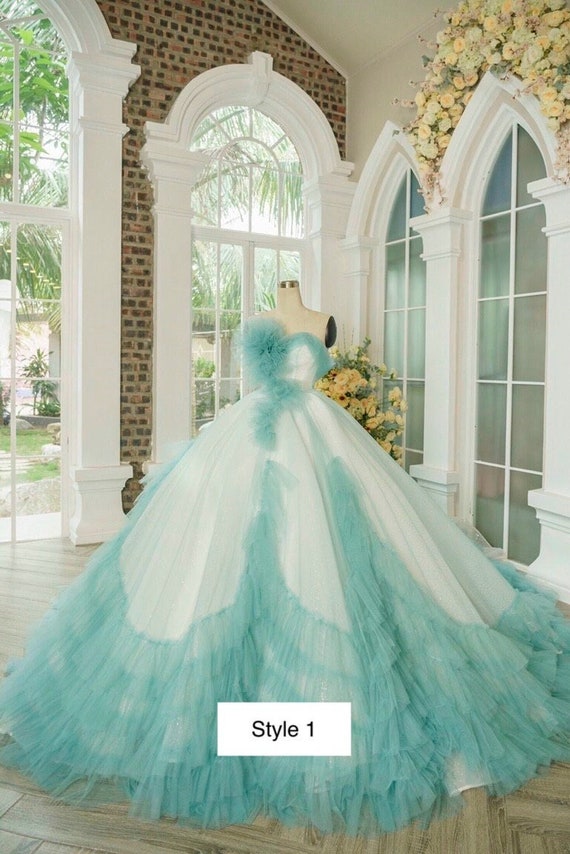 Blue And White Blue Ballgown Wedding Dress With Court Train, Tulle,  Applique, Beaded Sweetheart Neckline, And Bandage Detailing For Womens  Wedding Guest From Crown2014, $80.08 | DHgate.Com