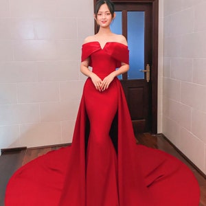 Hot Red off the Shoulder Satin Split Thigh Mermaid Wedding Dress With ...