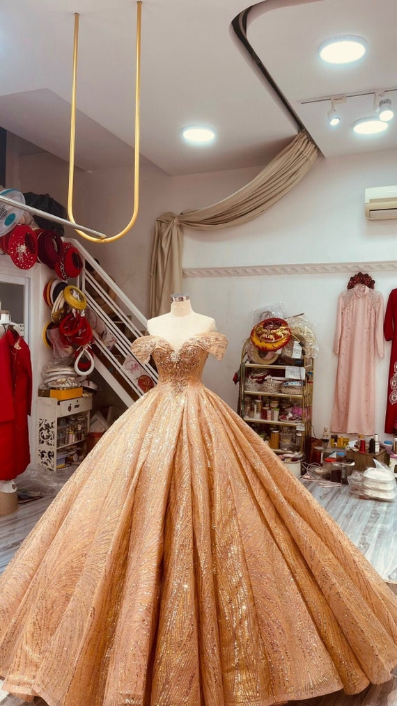 Gold tulle wedding dress hot sale