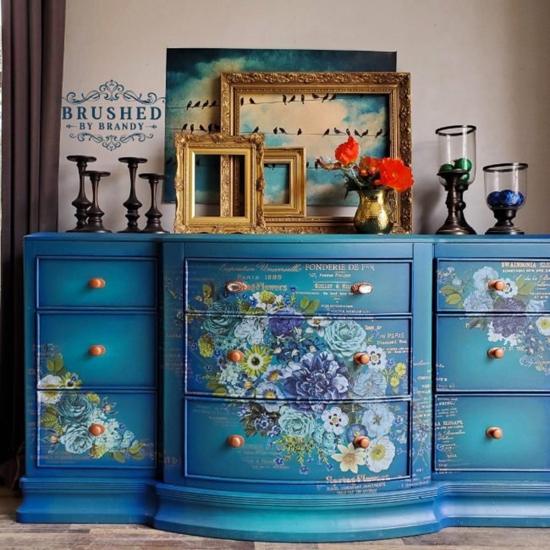 Redesign with Prima and Finnabair Moulds – Vintage blue furniture