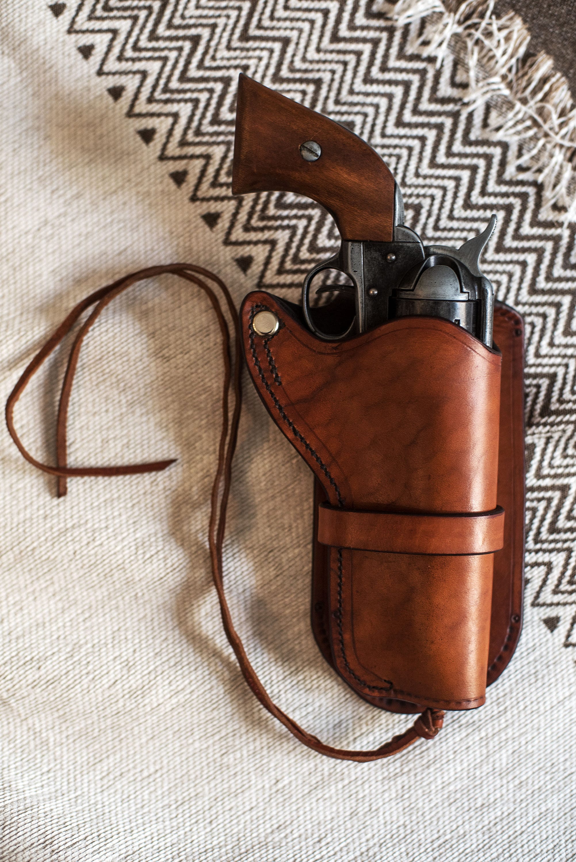 ハンドメイドレザーガンホルスターリグ、コルトSAA M 1873、ウエスタン