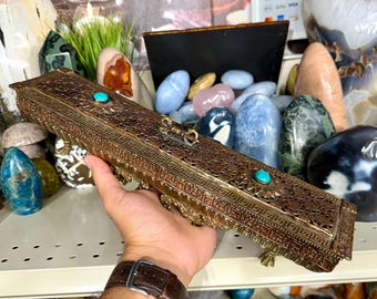 Estuche de metal vintage con tapa fabricado a mano en Nepal, Tíbet
