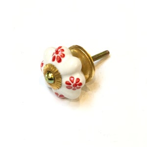 Pomelli dell'armadio bianco Fiori 6Pcs Ceramica dipinta a mano Cassetto dell'armadio da cucina Tira le maniglie delle porte in ceramica fatte a mano