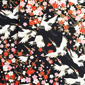 BLK007 | Feuille noire florale et grue, Washi Chiyogami ou Yuzen Feuille de 15 cm/6 pouces