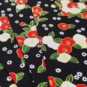 BLK011 | Imprimé floral noir, feuille Washi Chiyogami ou Yuzen, feuille de 15 cm/6 pouces
