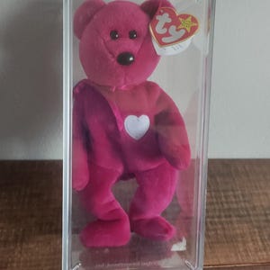 1998 1999 TY Valentina Beanie Baby Bear in Display Case MINT
