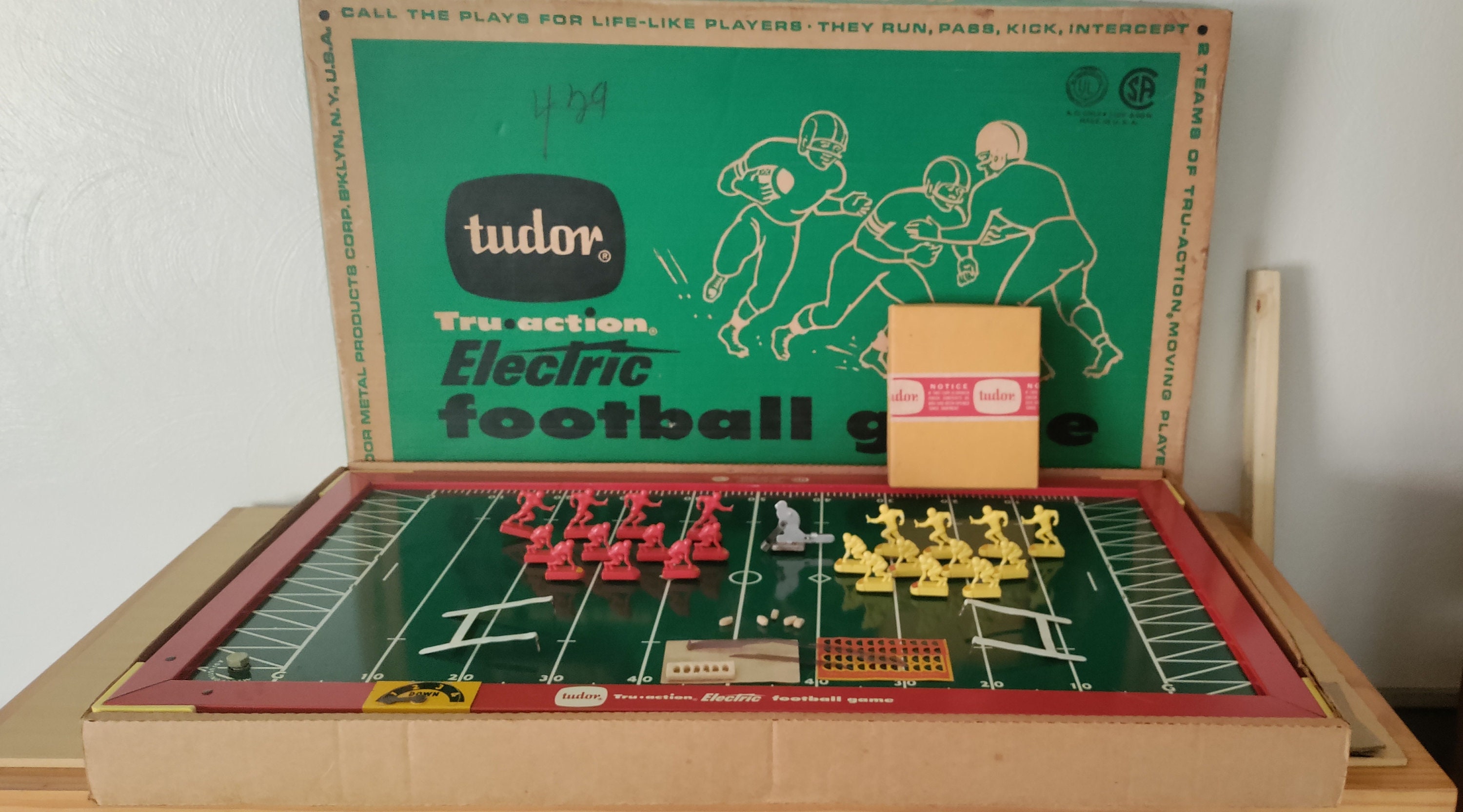 1949 500 Tudor Tru Action Electric Football Game With Original