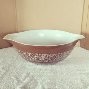 Pyrex #444 WOODLAND 4 QT. Aschenputtel Nesting Rührschüssel braun