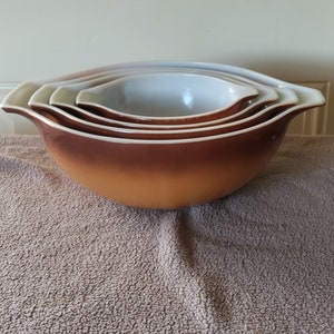 Pyrex Old Orchard Cinderella Mixing Bowls 441, 442, 443, 444 (4-Piece Set) 1970s