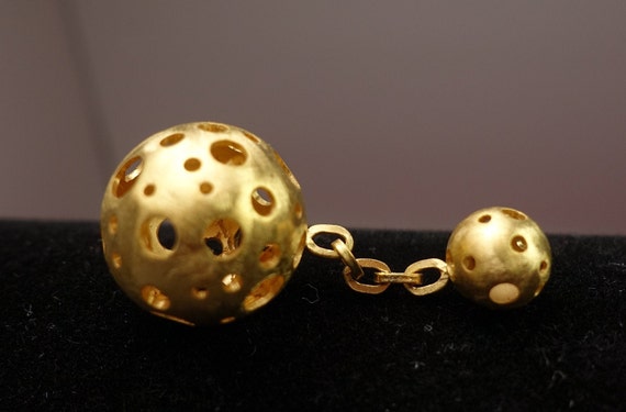 Round Ball Cufflinks Perforated Ball 22K Gold Cuf… - image 3