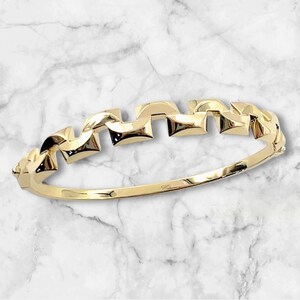 14k Yellow Gold square zigzag design  hollow bangle bracelet