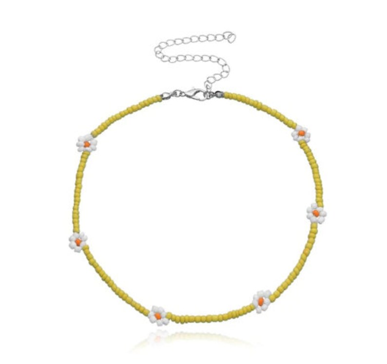 Daisy Flowers Beaded Charm Necklace Daisy Bead Necklaces Etsy UK