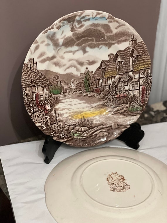 Johnson Brothers Olde English Countryside Brown Dinner Plates Set