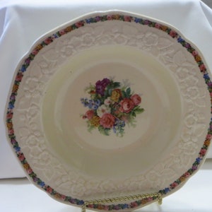 Crown Ducal Adaptation of England Vintage Crown Ducal Gainsborough England .No 749657  Soup  Bowl